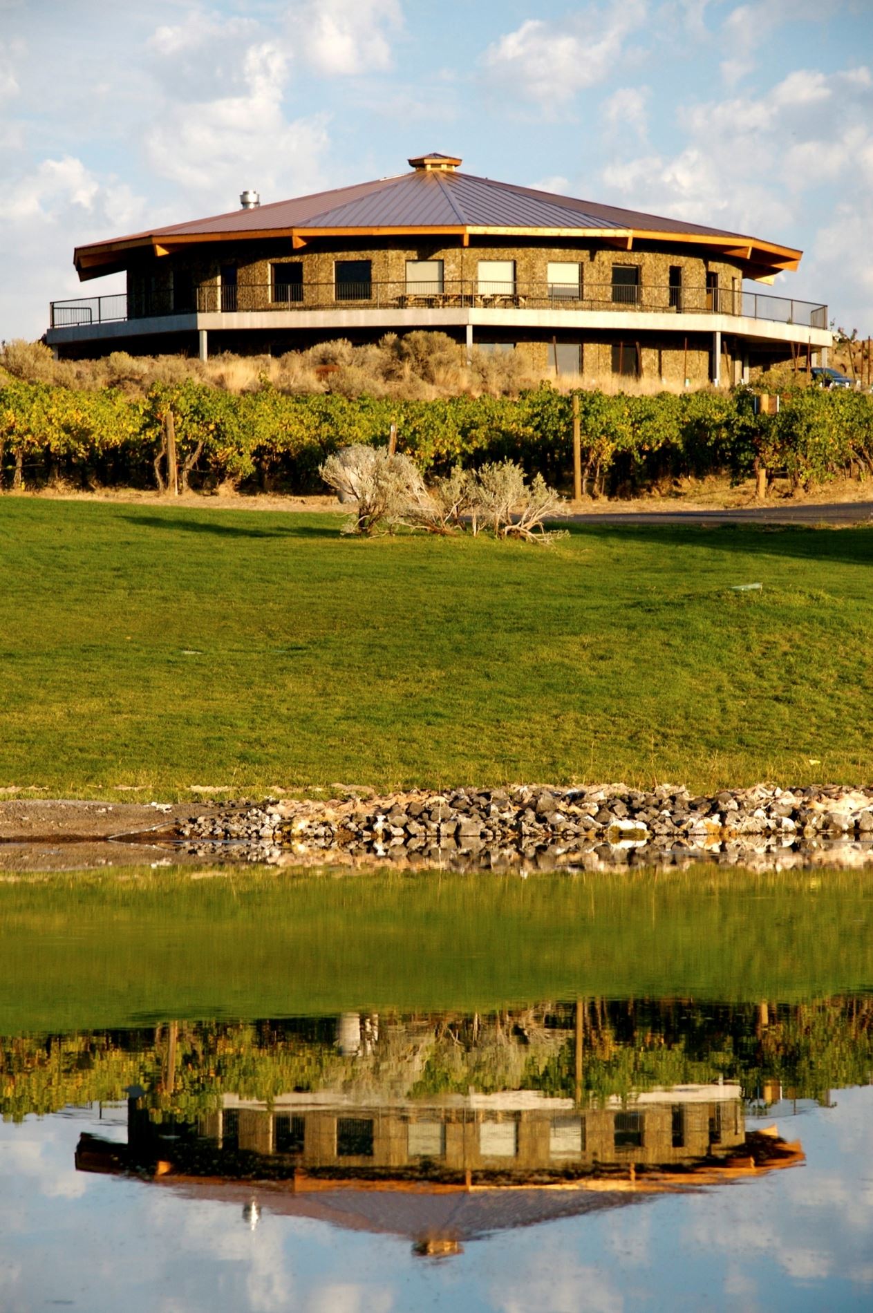 Round building