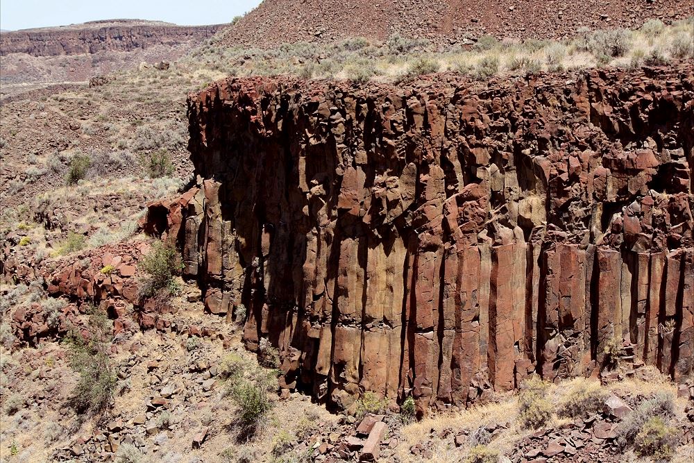 View of the side of one of the Basalt Columns
